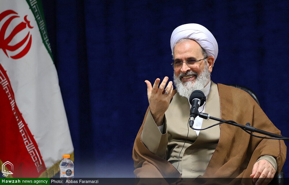 آیت الله اعرافی: مولدسازی سرمایه‌های دولتی باید در عرصه عمل مراقب‌های زیادی صورت گیرد