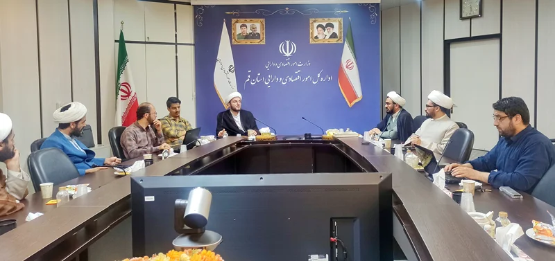 جلسه هم اندیشی دبیران کارگروهها عصر روز دوشنبه ۷ خرداد در سالن حضرت معصومه اداره دارایی استان قم برگزار شد.