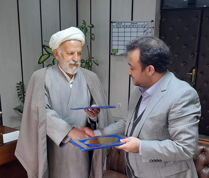 امضای تفاهمنامه علمی، پژوهشی بین ستاد همکاری حوزه علمیه و وزارت امور اقتصادی و دارایی با اداره کل امور اقتصادی و داریی استان قم