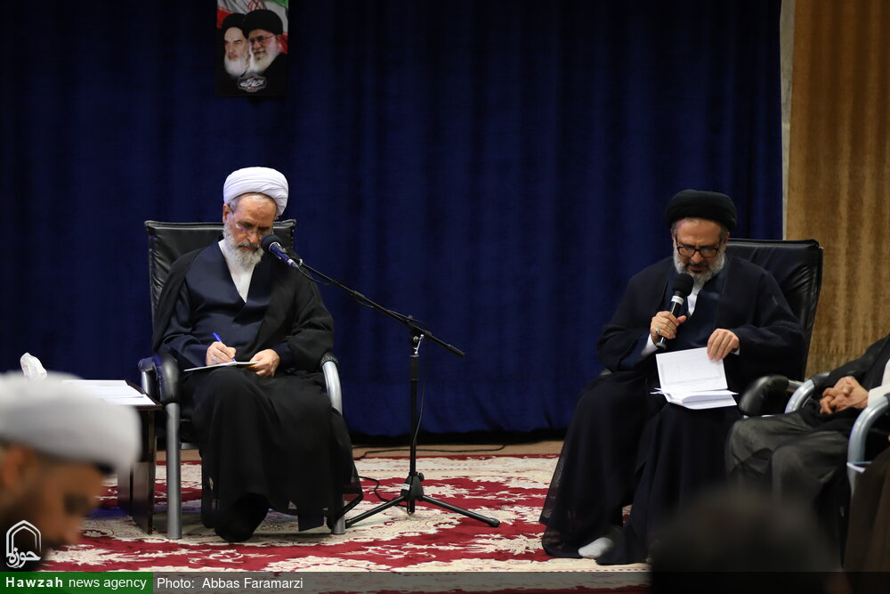 ستادهای راهبری و دبیرخانه های همکاری حوزه های علمیه با سازمان ها و نهادهای کشور در بالاترین سطح همکاری و تعامل با یکدیگر هستند.